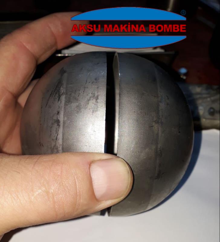 Küre Bombe